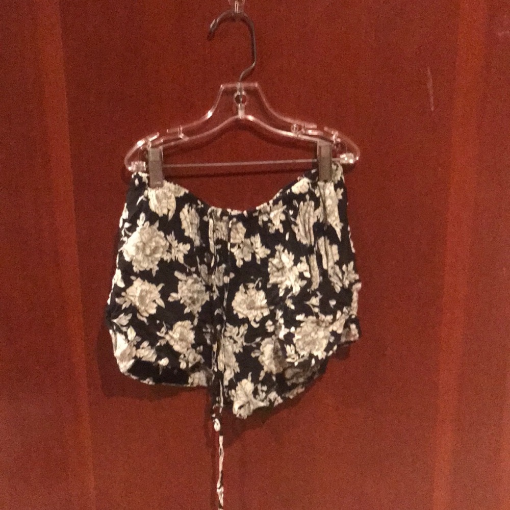 Brandy Melville black and white flower shorts